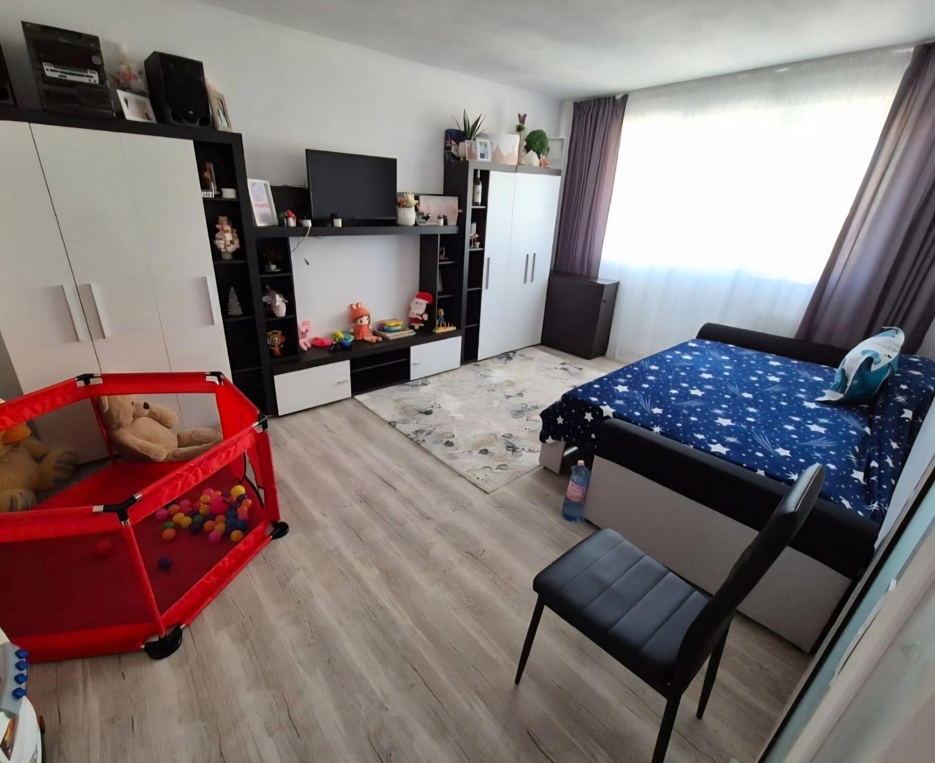 Vând apartament 4 camere calea calarasilor. - imagine 1