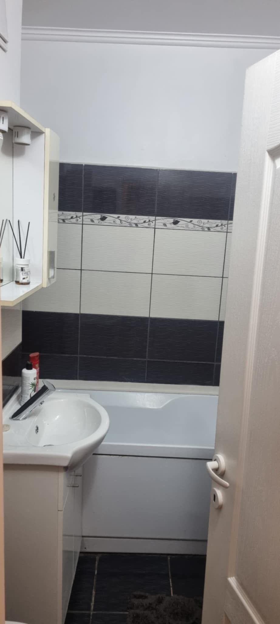 Garsoniera zona bariera de inchiriat