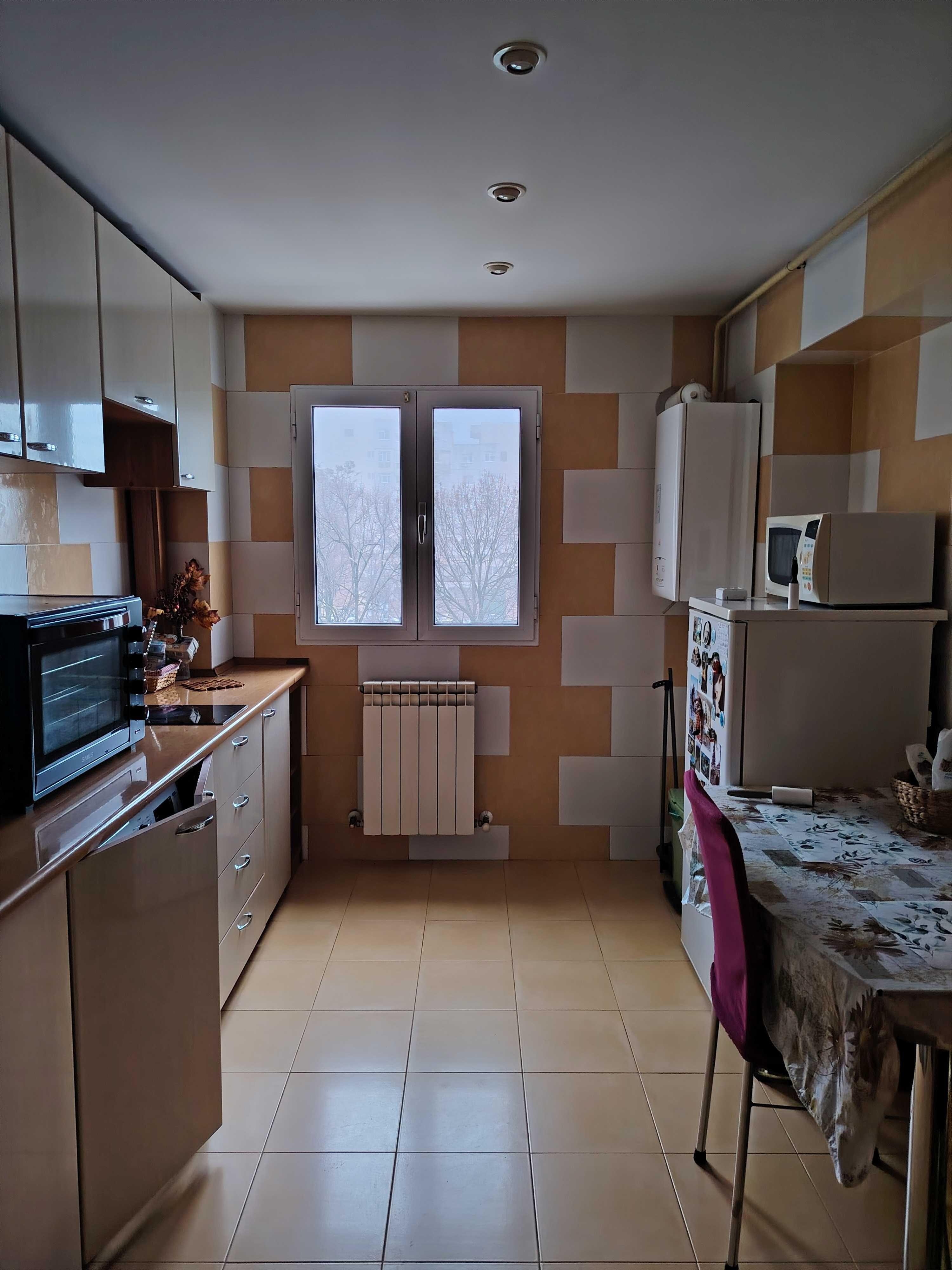 Apartament de închiriat