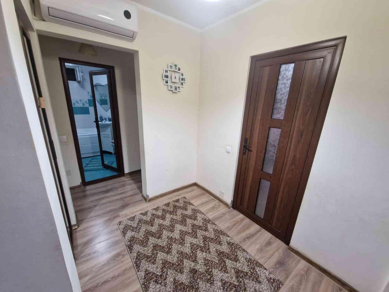 Inchiriez apartament