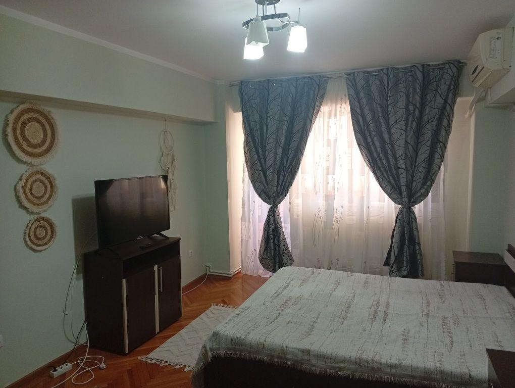 Închiriez apartament o camera