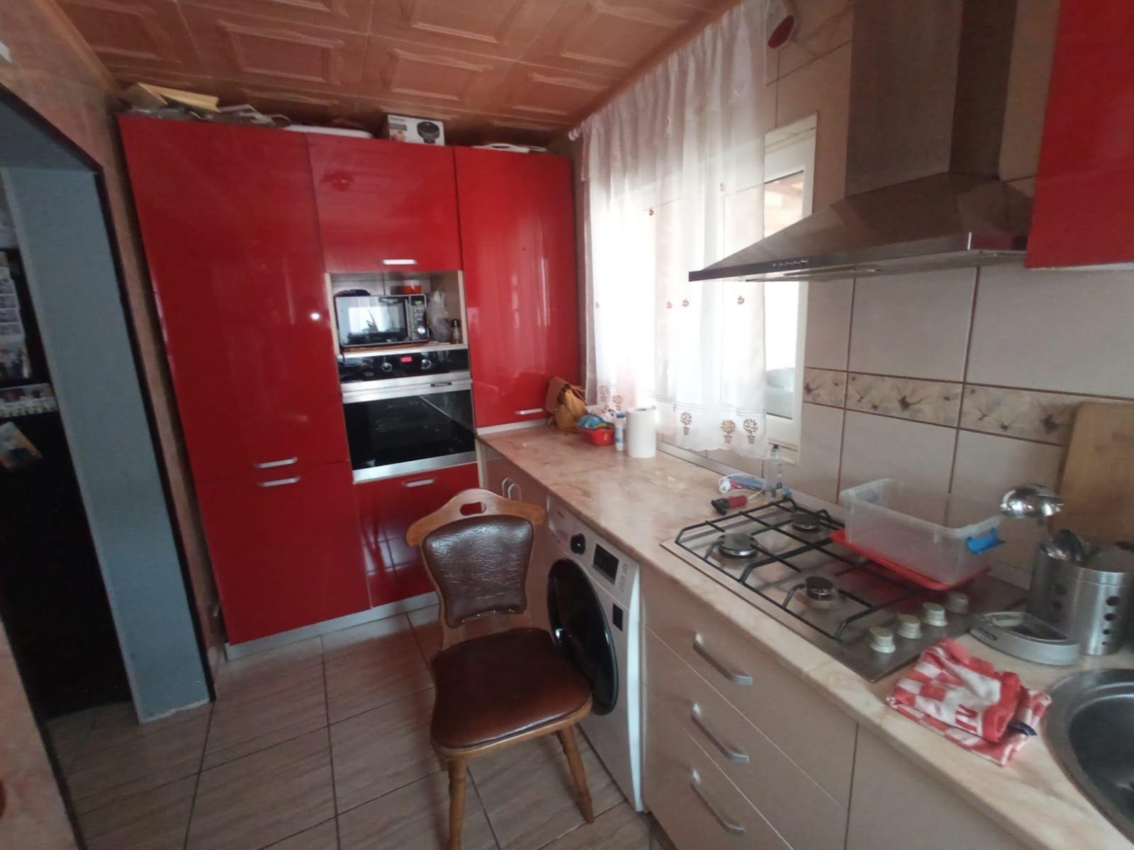 Vând casă 110 m2 cartier chercea