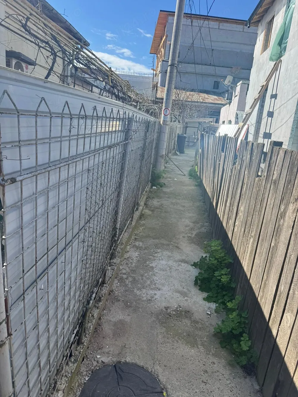 Vând casă   Batraneasca - imagine 1