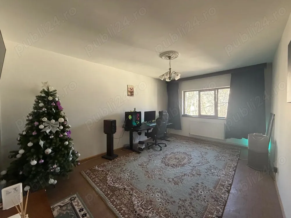 Apartament 3 camere decomandat piata centrala