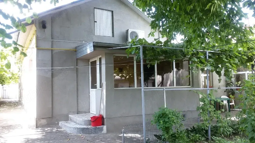 Vănd  un imobil cu 2 case zona Centru  Galați - imagine 1