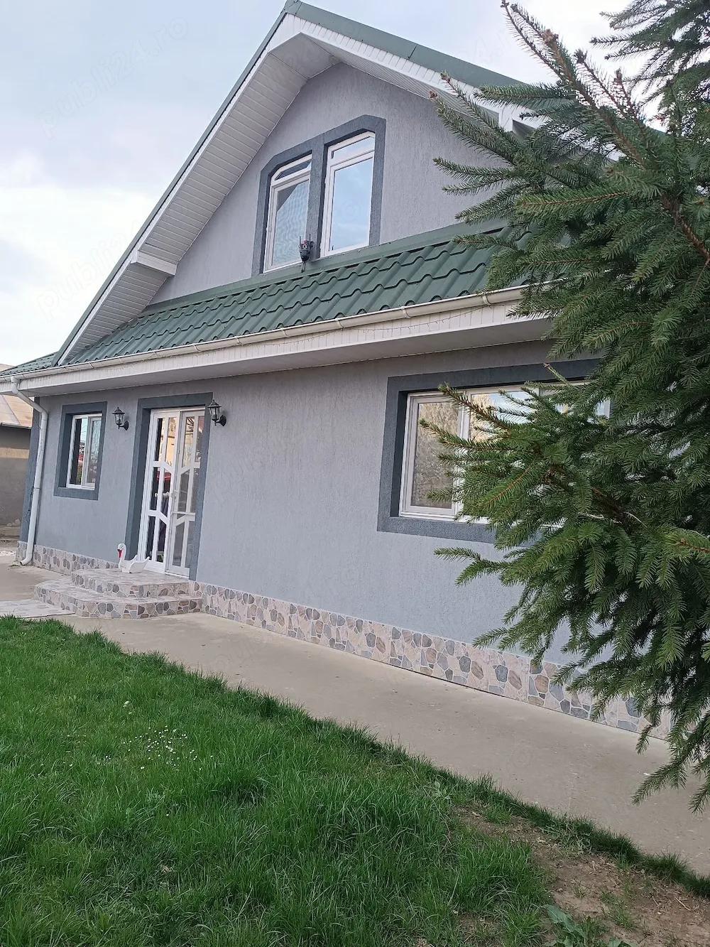 Vând casă comuna Smârdan