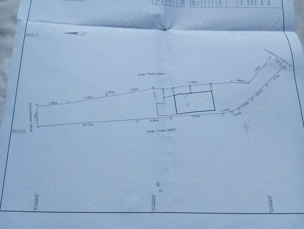 Vand teren cu casa în Galați