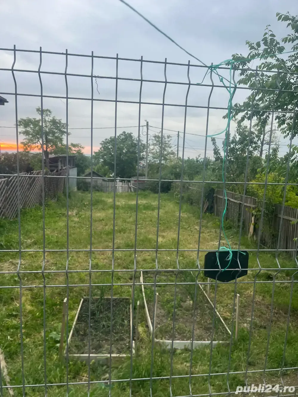 Vand teren 321 mp Bariera Traian