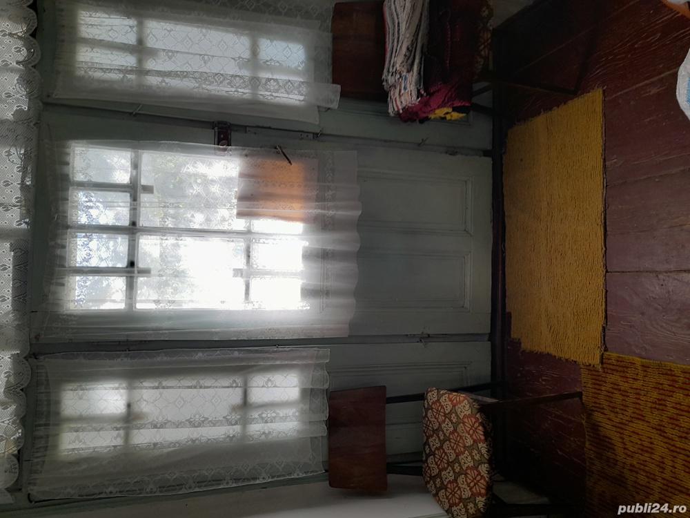 Teren 3700mp  15000euro cu casă batraneasca