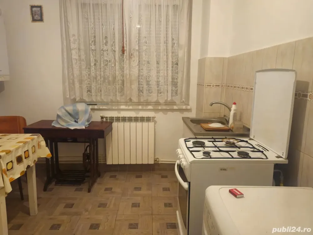 Vând apartament 2 camere - imagine 1