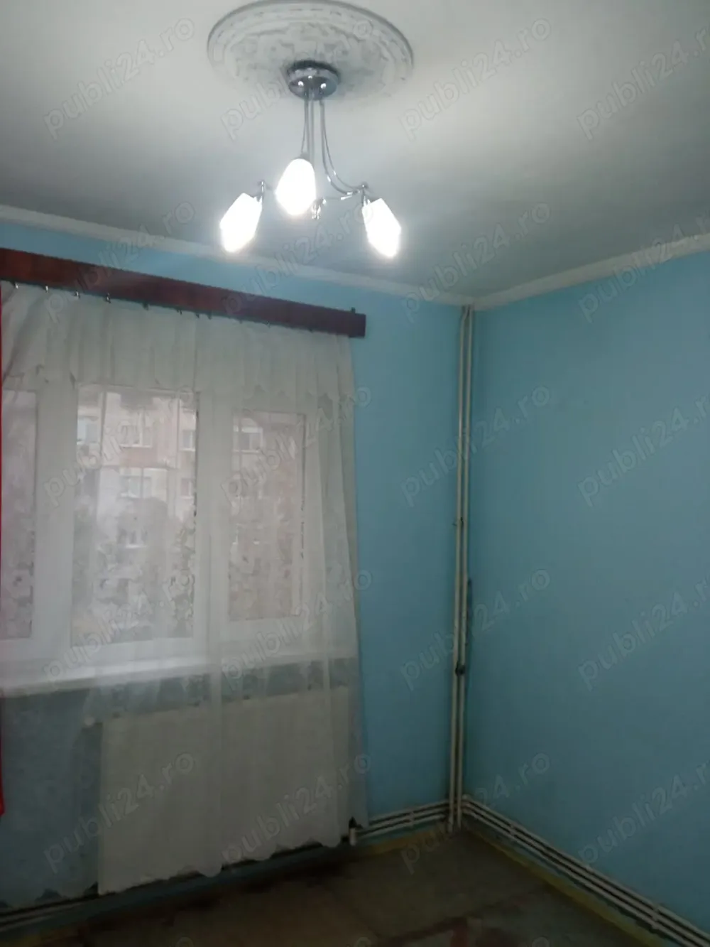 Apartament 2 camere , decomandat