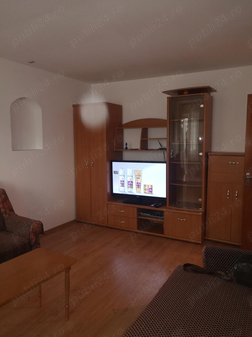 Apartament 3 camere confort 1 decomandat zona Obor colț cu Școlilor