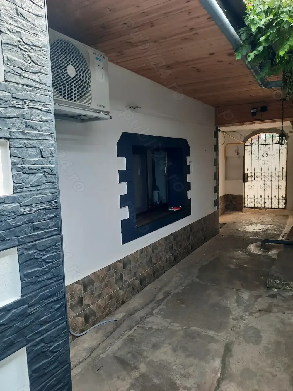 Vand casa  Radu-Negru