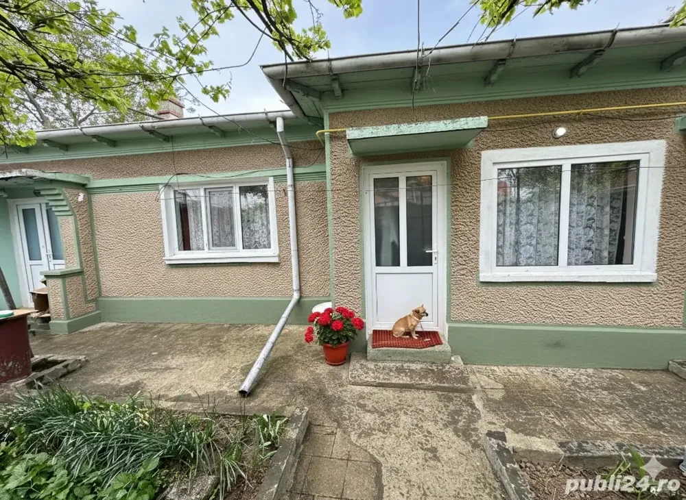 Casa de vanzare la pret de apartament