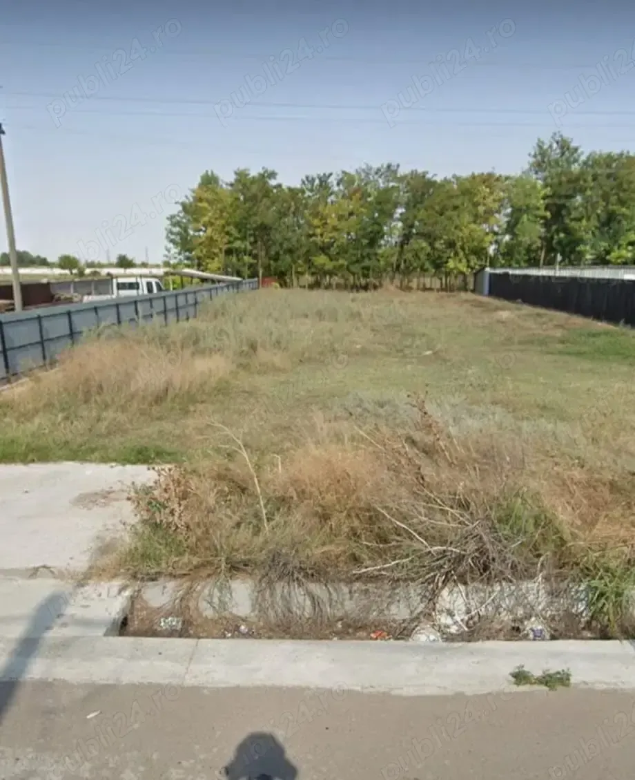 Vând teren intravilan Str. Stadionului