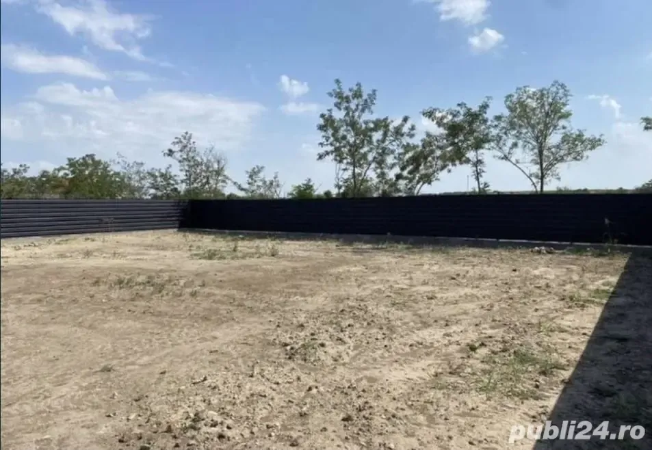teren de vânzare
