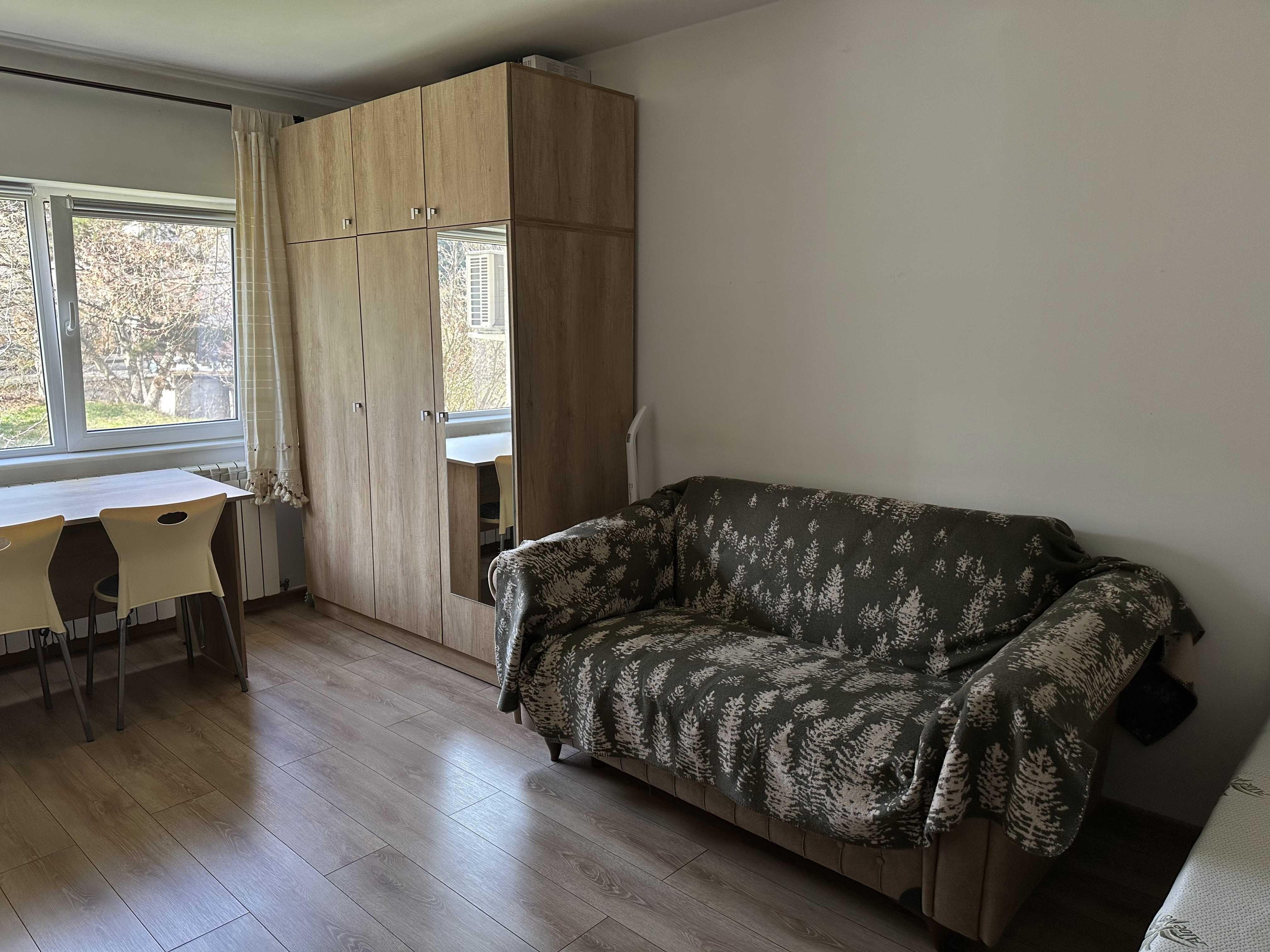 Garsoniera Zorilor - imagine 1