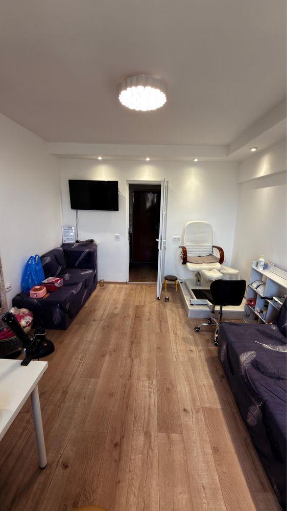 P.F. vand garsoniera 21 mp zona Expo. - imagine 1