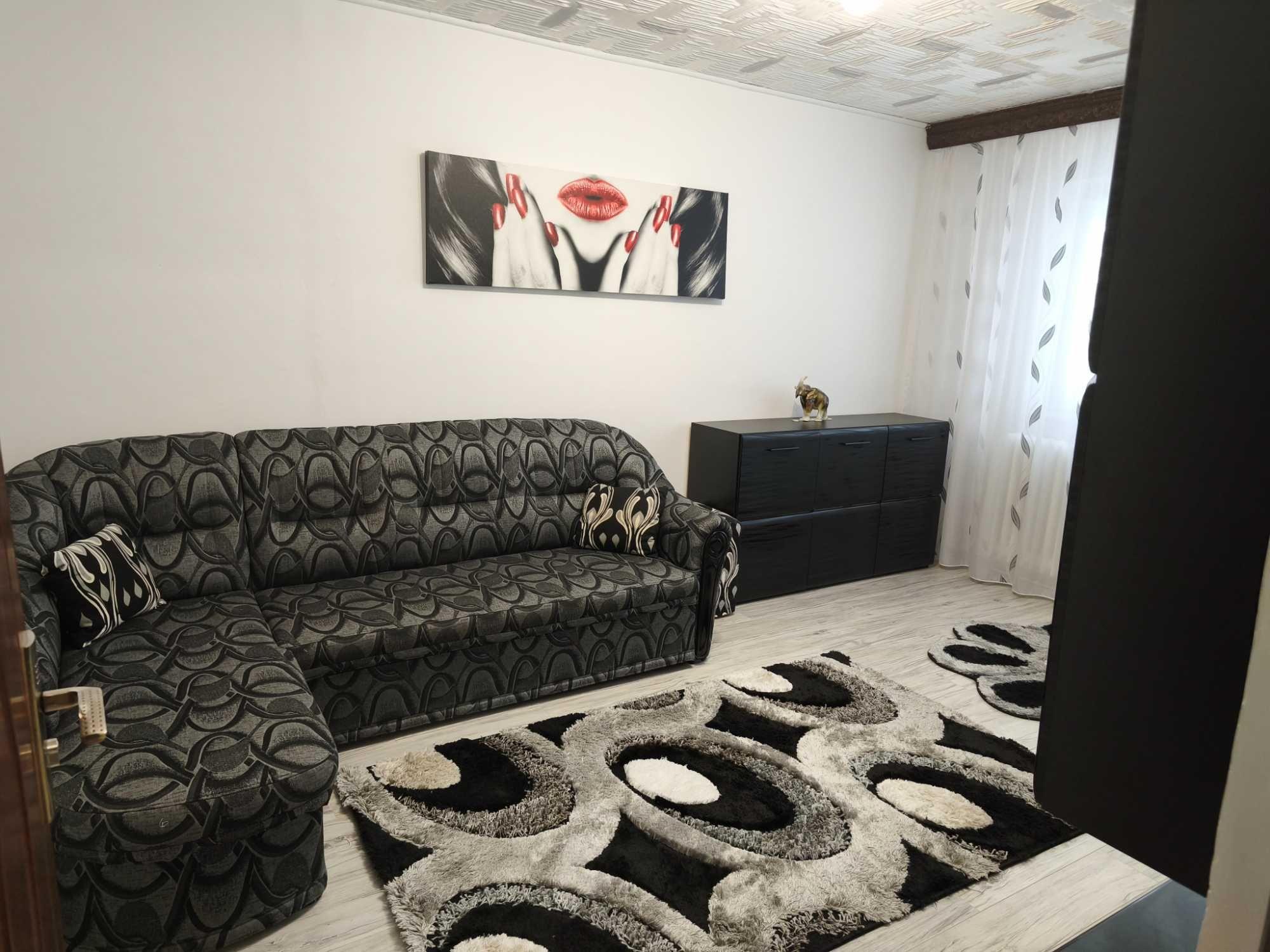 Inchiriez apartament 3 camere