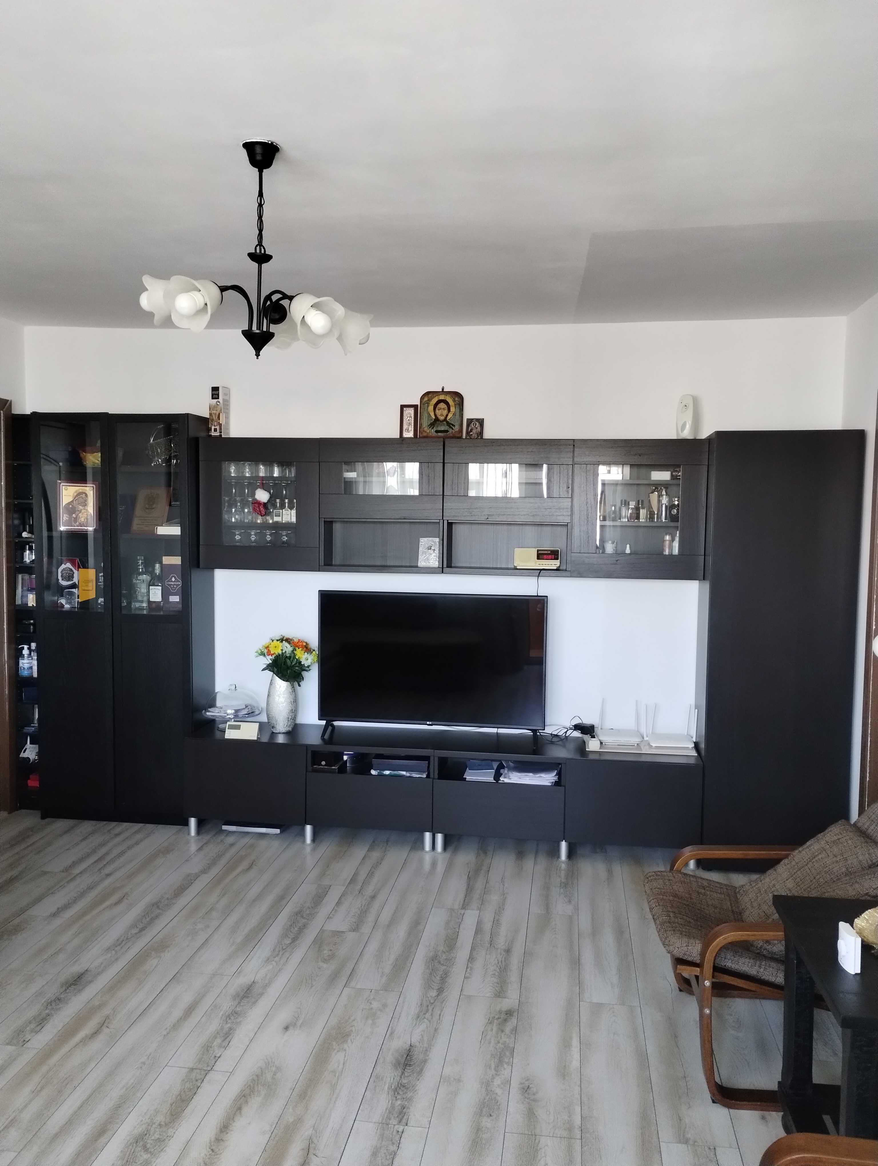Apartament de vânzare