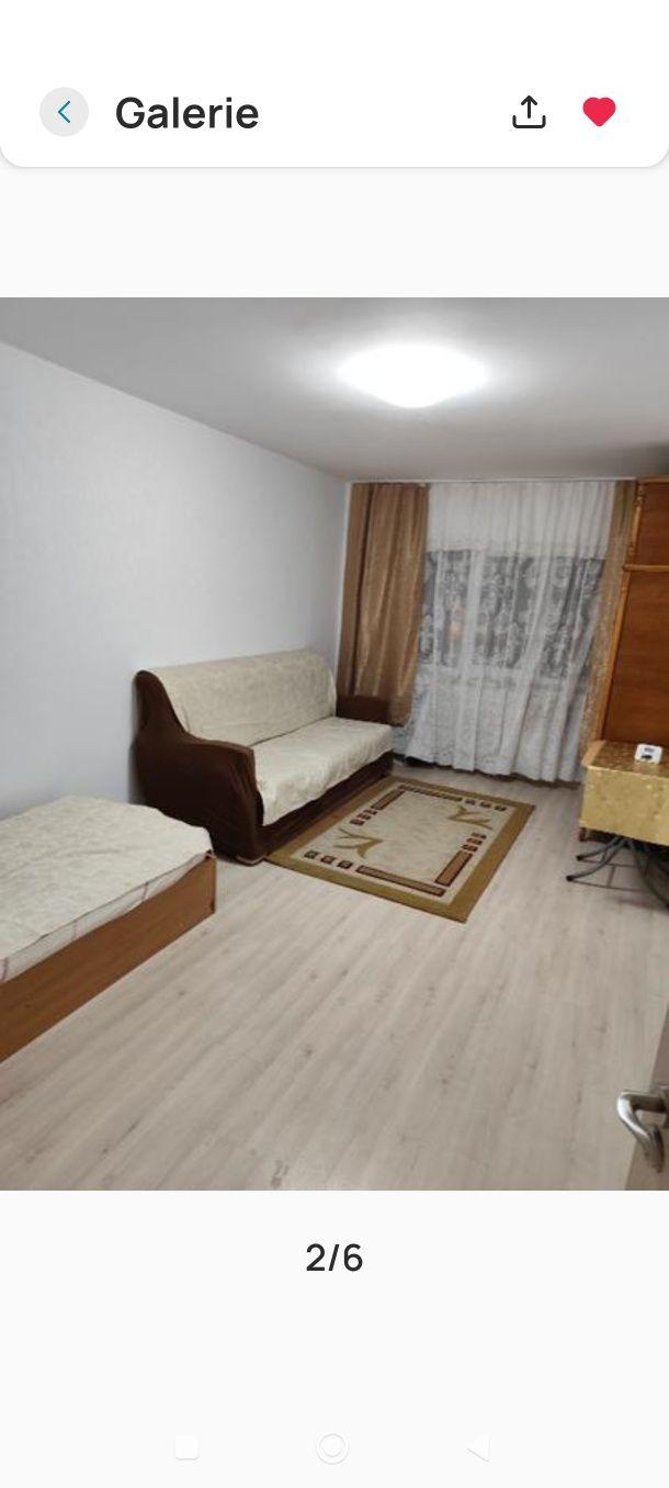 Direct proprietar ofer apartament 2 camere decomandat ,gaze zona Km 5 str.Pandurului