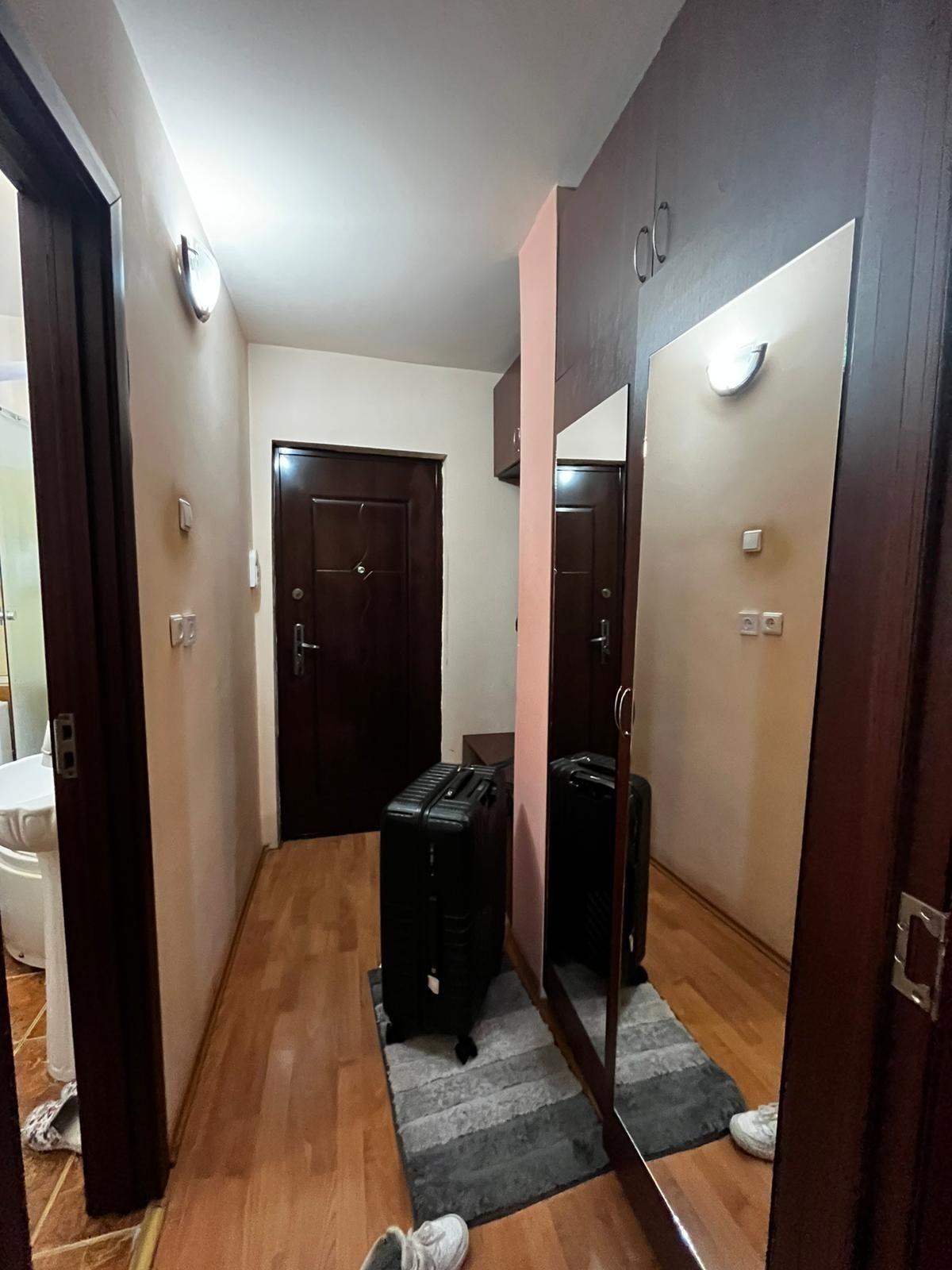 Inchiriez garsoniera, zona rovine posta