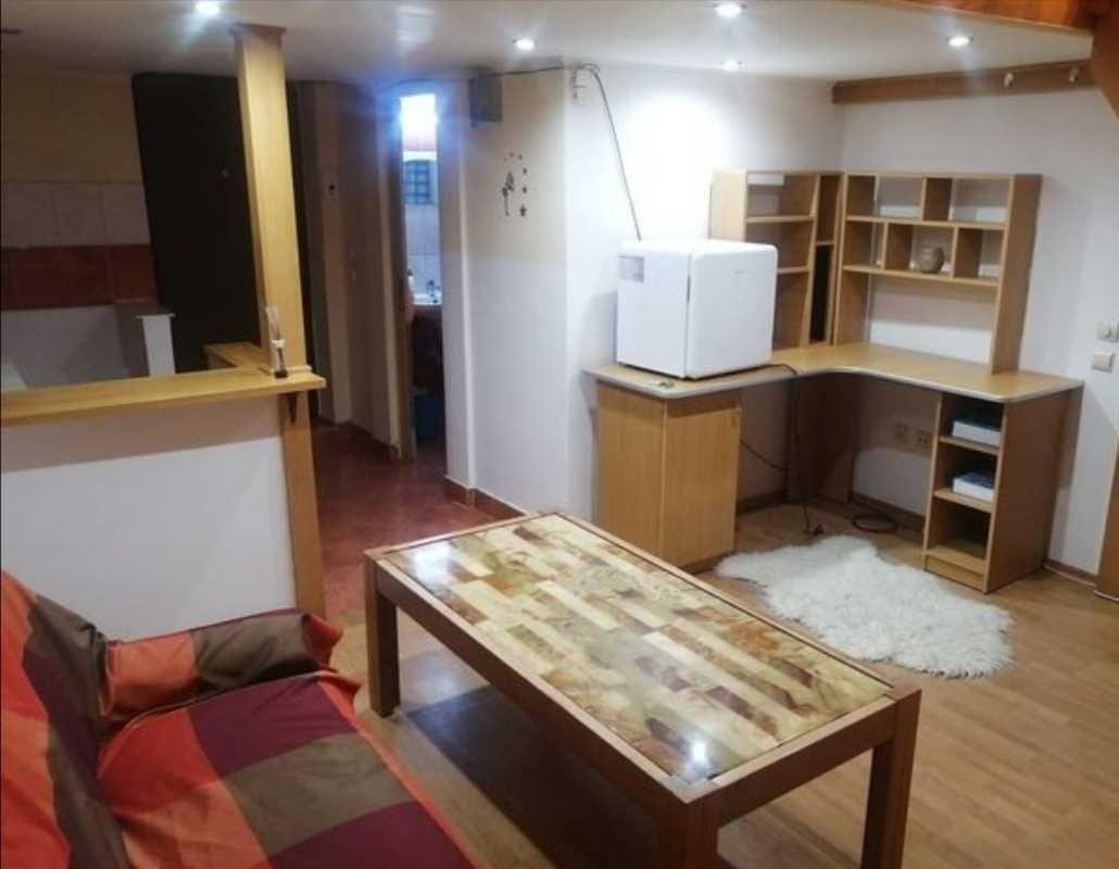 Apartament cu o camera+mansarda de iinchiriat