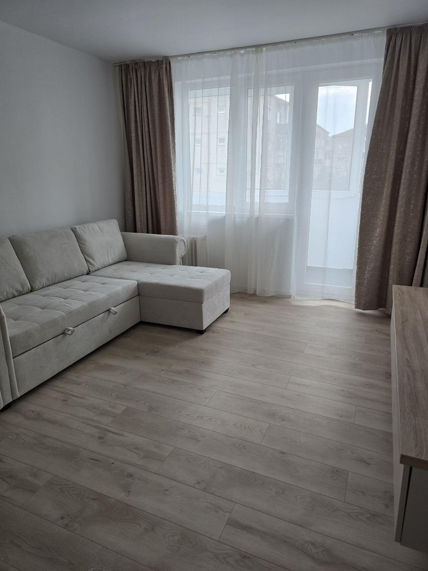 Apartament cu 3 camere