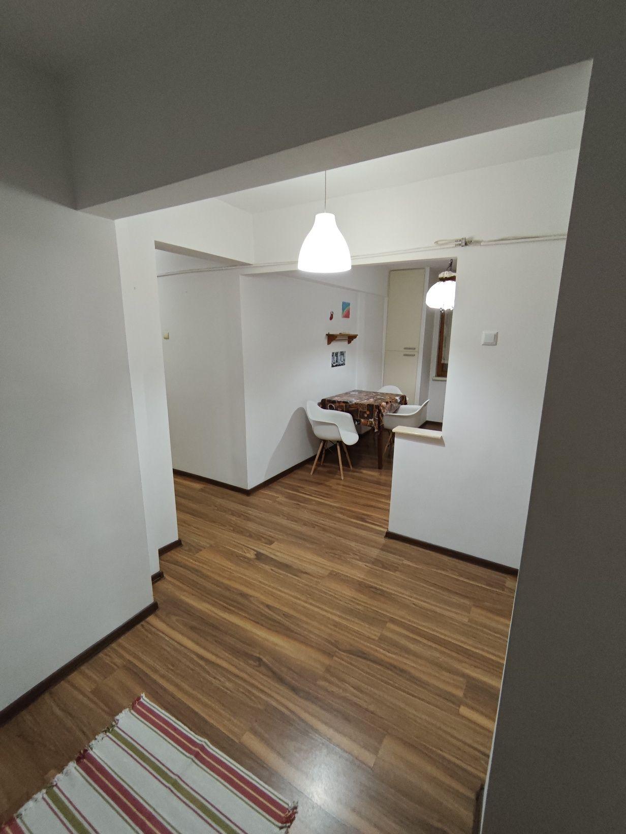 Apartament 3 camere decomandat  Etaj 3/4 Păltiniș - imagine 1