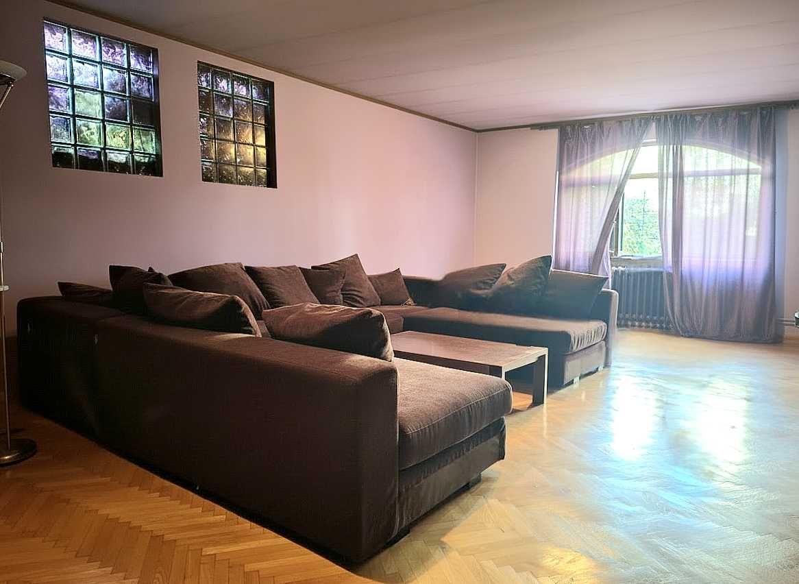 Apartament Romana, Caderea Bastiliei