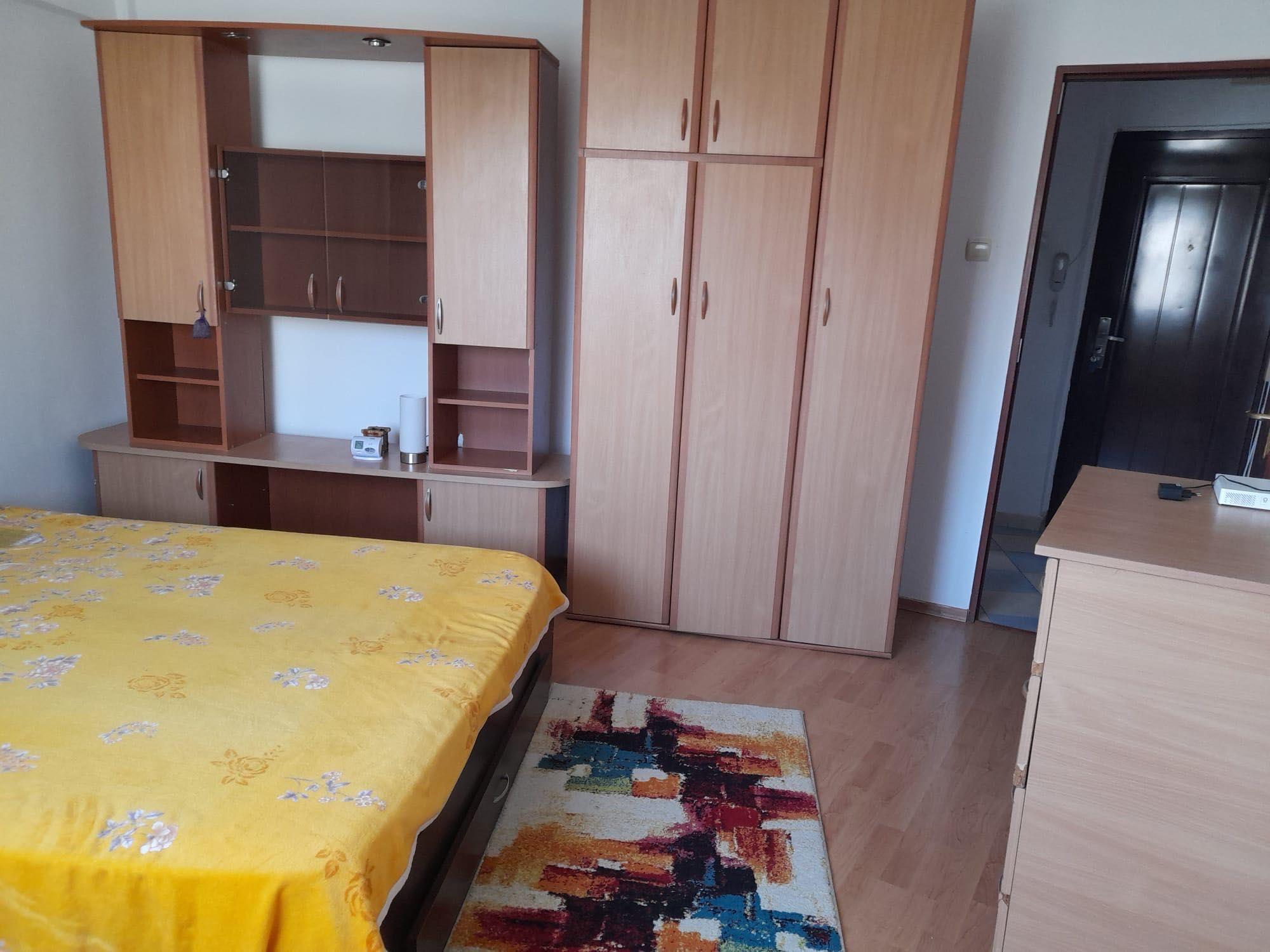 Garsonieră de închiriat Militari - Valea Lungă