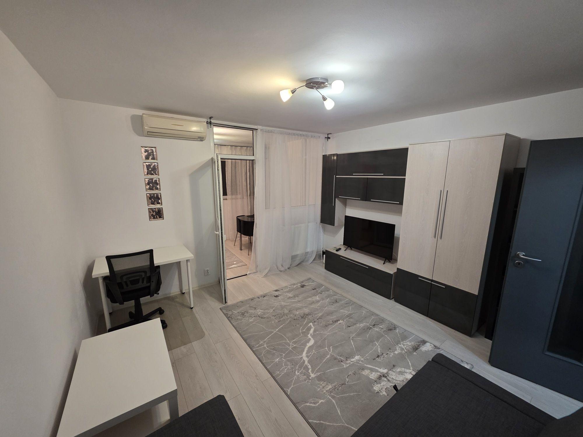 Garsoniera metrou Militari