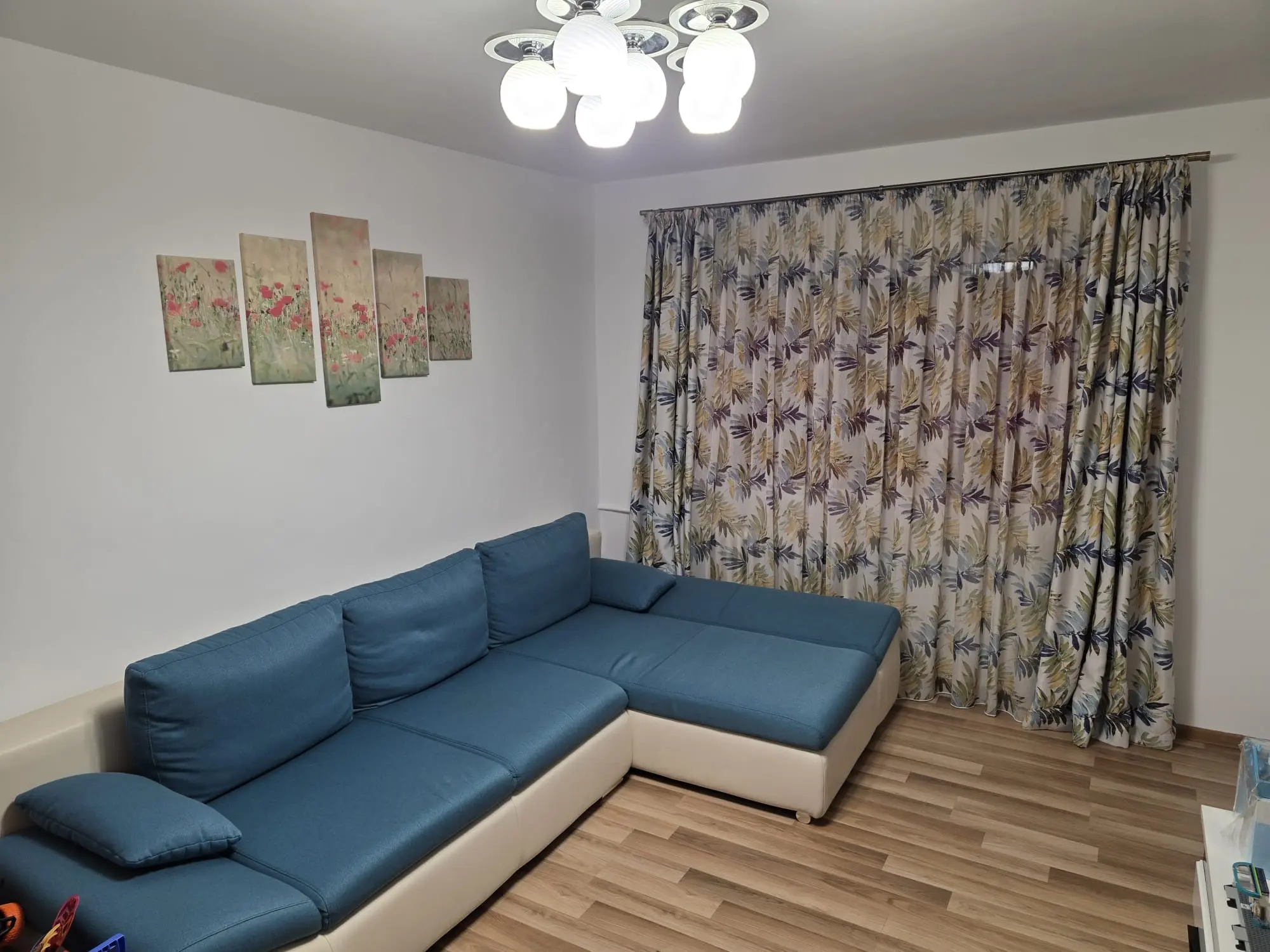 Proprietar vand apartament 2 camere decomandate, Crangasi