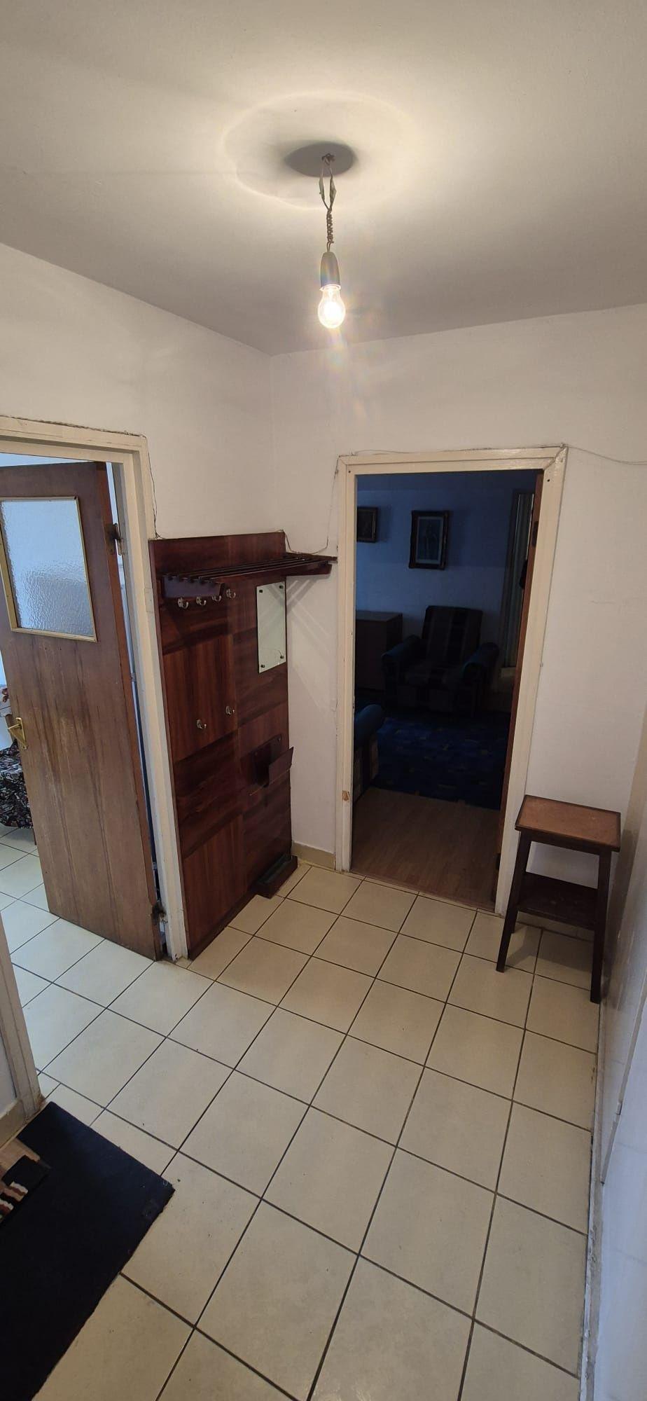 Închiriez apartament 2 camere