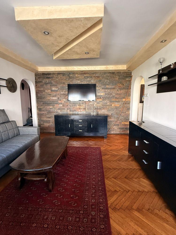 Calea Giulesti, reper Statia George Valsan ( fosta Flamanda ), apt. 3 camere