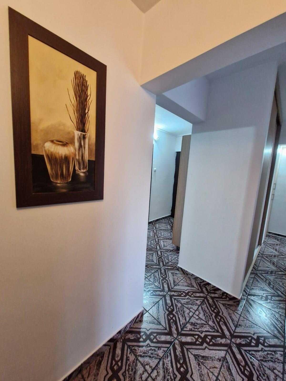 De închiriat apartament 4 camere – Sector 6, București