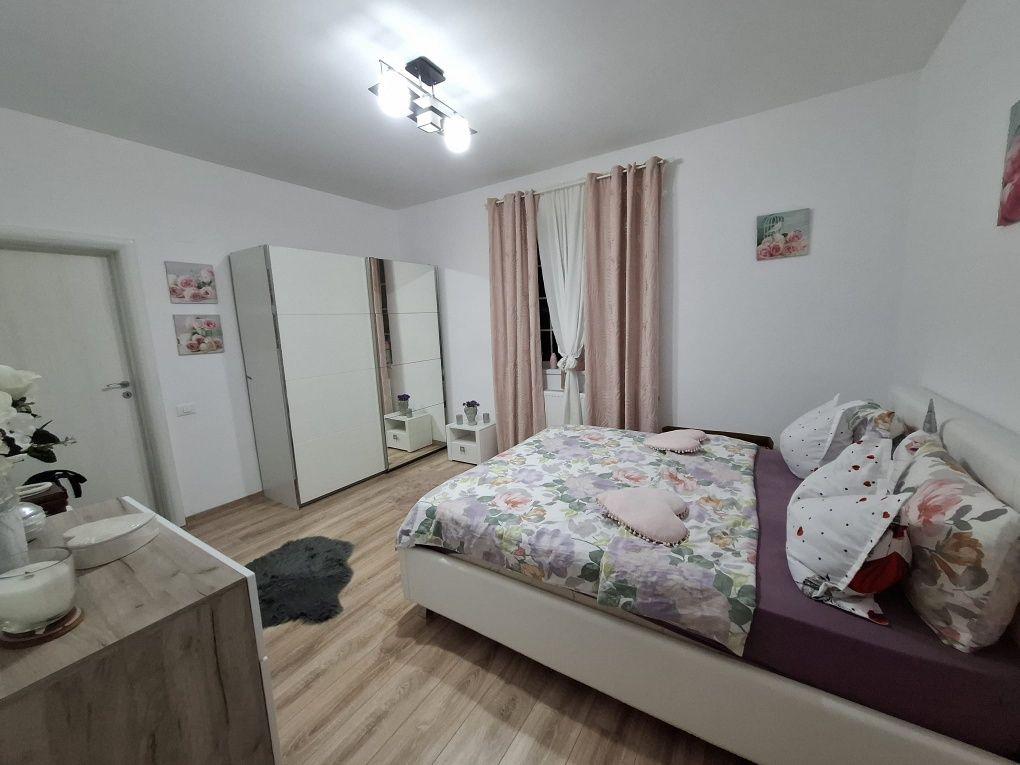 Casa  parter de închiriat Buftea - Crevedia, 4 camere , curte 430 mp. - imagine 1