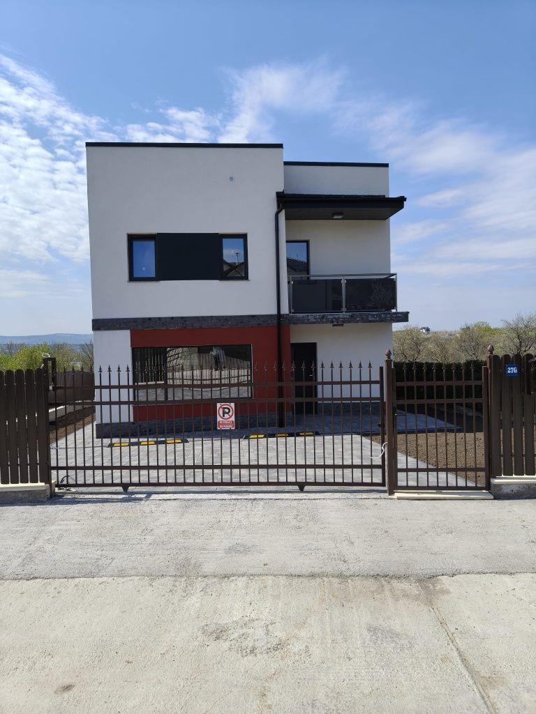 Case Bucium Barnova Iasi - imagine 1