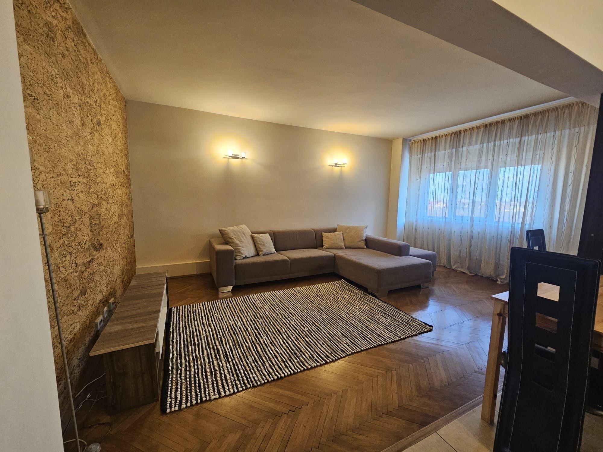Proprietar vand apartament 3 camere - imagine 1