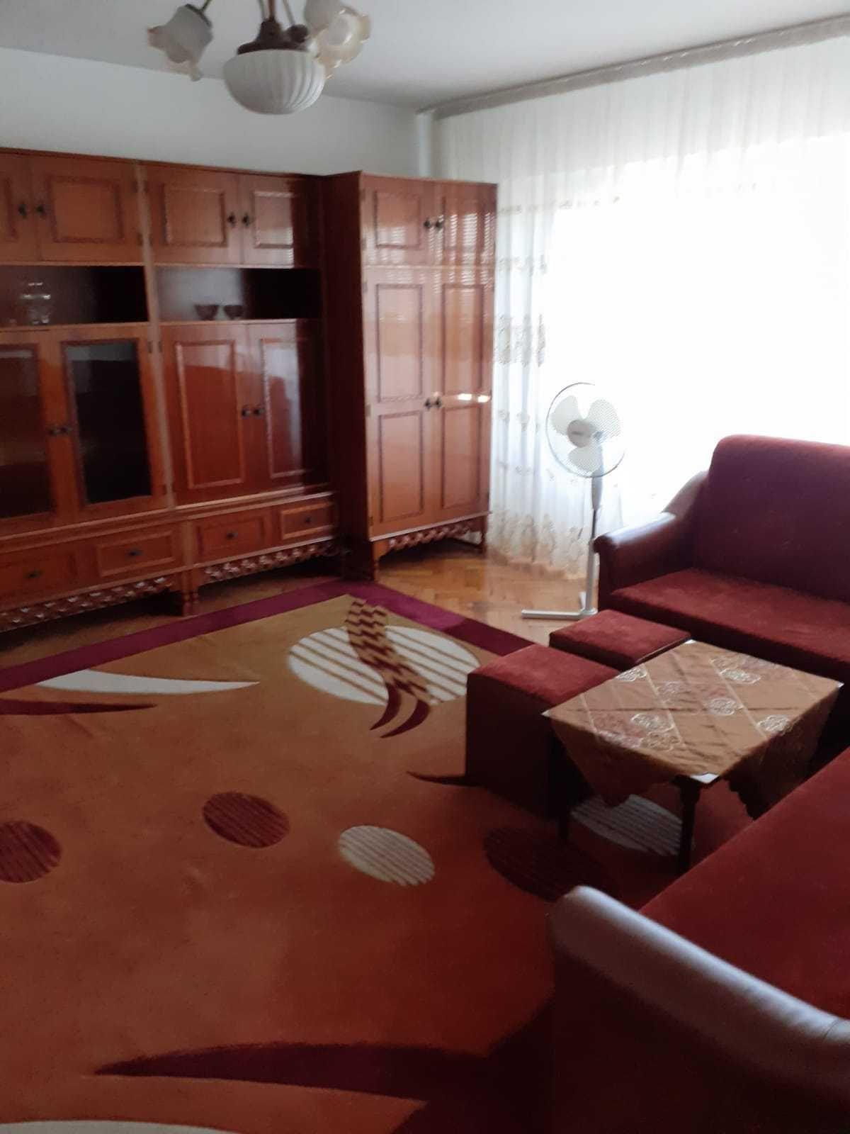 inchiriez apartament 2 camere zona Iulius Town - imagine 1