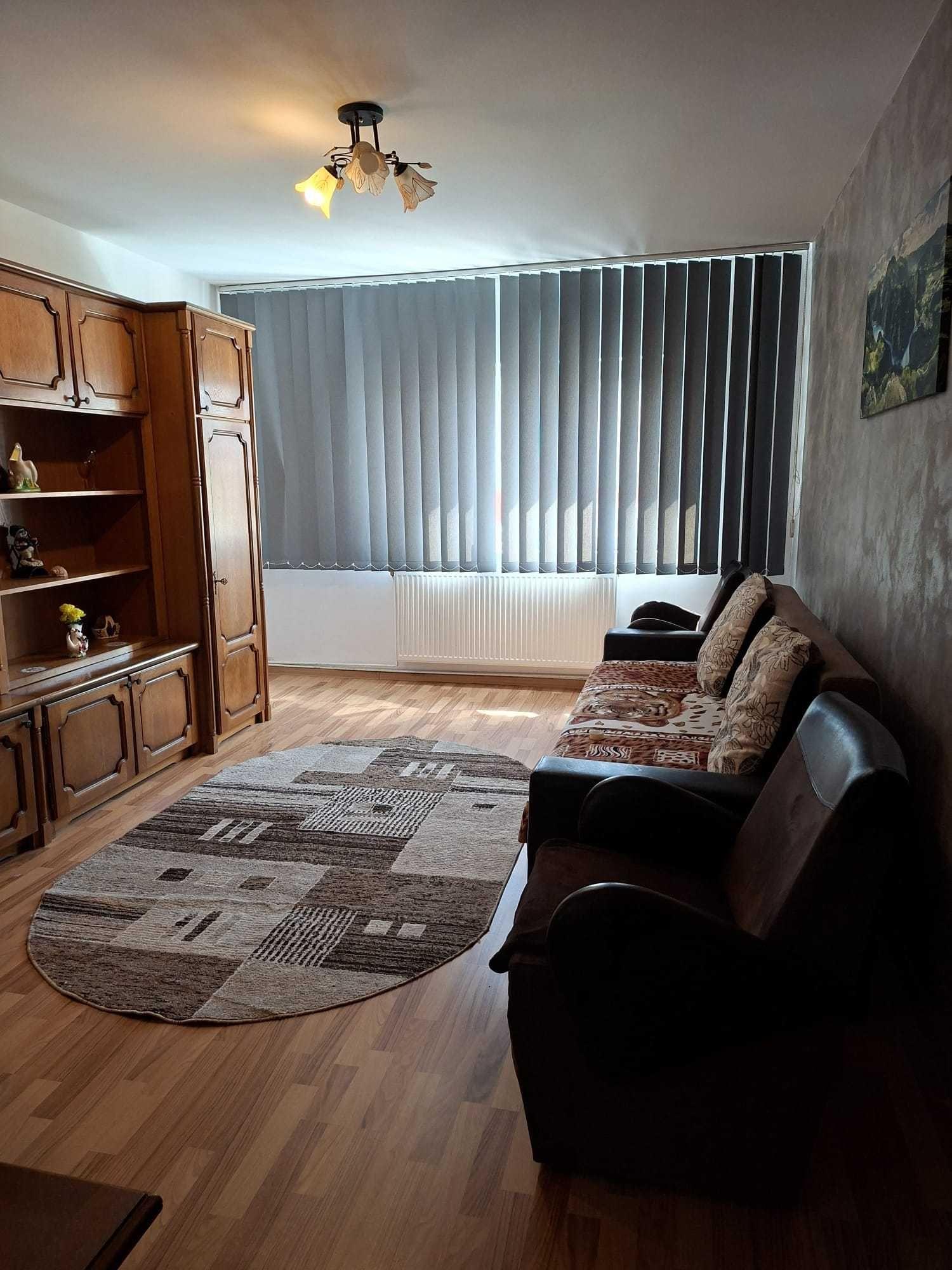 Apartament de inchiriat Zona Soarelui , 2 camere , decomandat