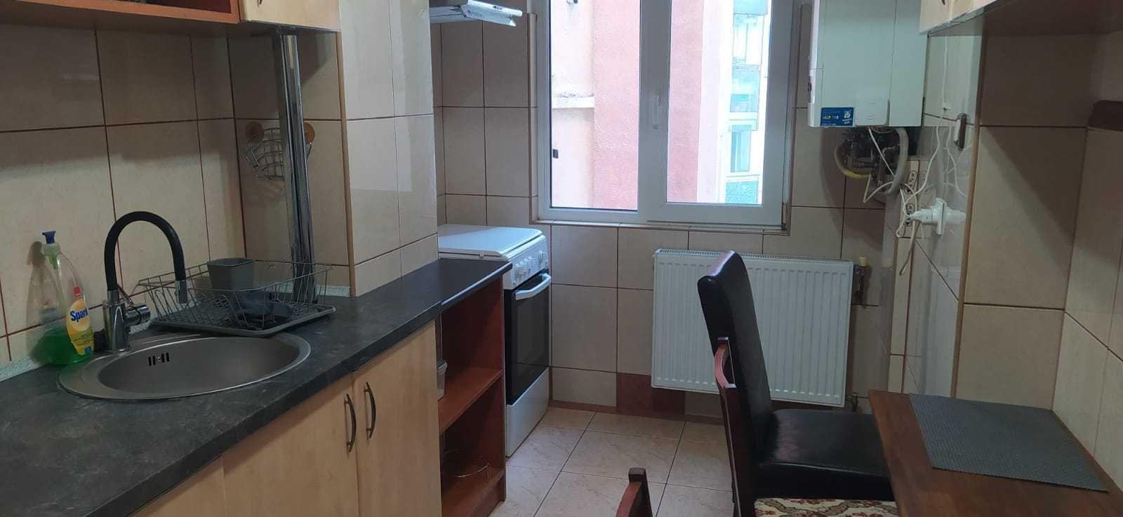 apartament 3 camere de inchiriat - imagine 1