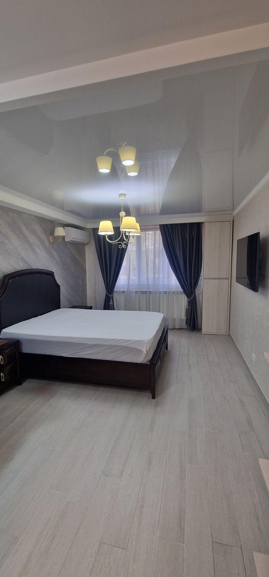 Proprietar închiriez apartament o camera decomandat  lux - imagine 1