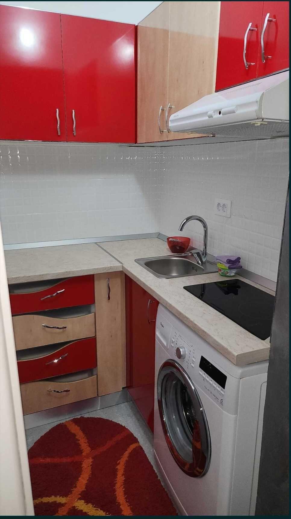 Garsoniera pentru inchiriat - imagine 1