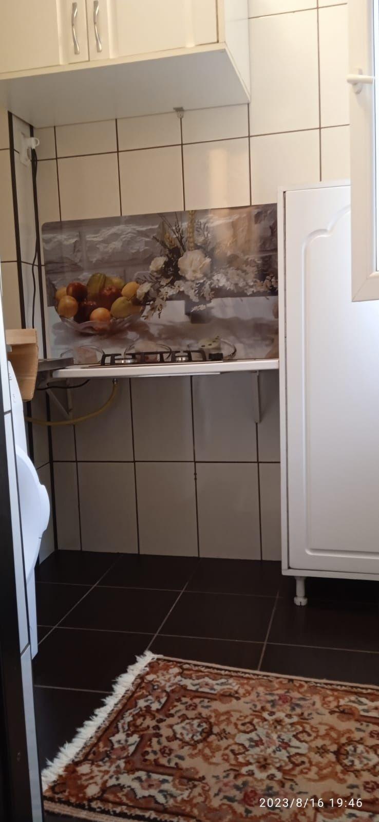 Garsoniera etaj 1 de vanzare