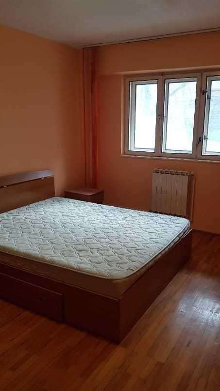 Inchiriez apartament