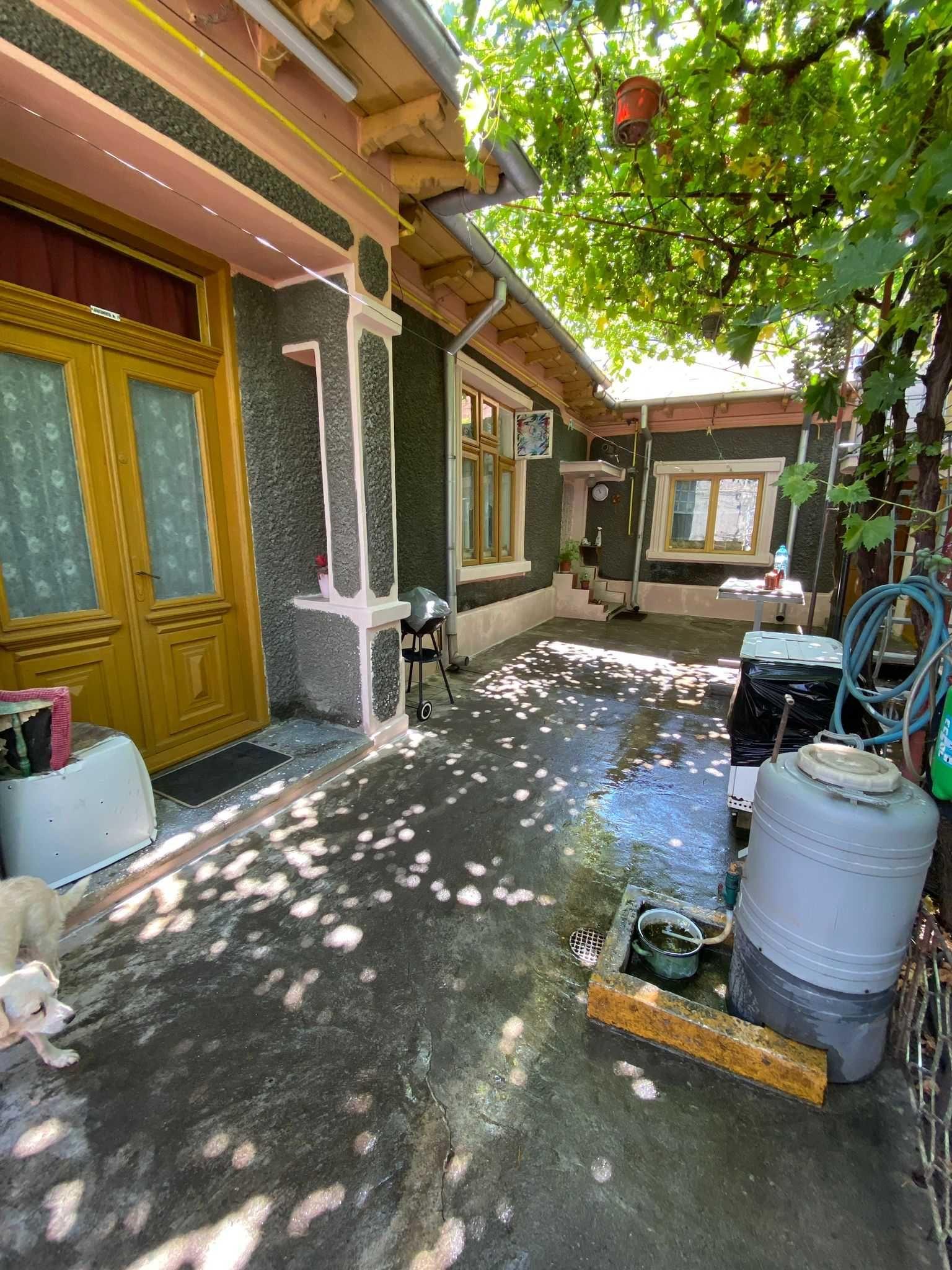 Vand casa, str. Rosiorilor, Braila, 214mp teren - imagine 1