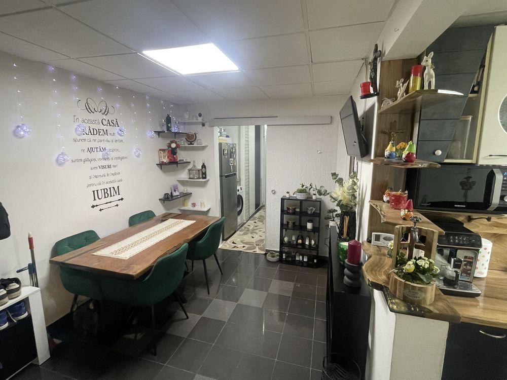 Apartament 3 camere zona Vlaicu   decomandat, 96 mp, etaj 6 10