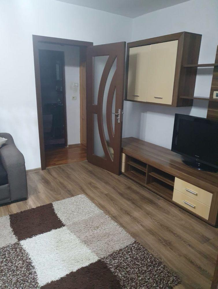 Apartament spatios 4 camere Micălaca - zona Miorița - imagine 1