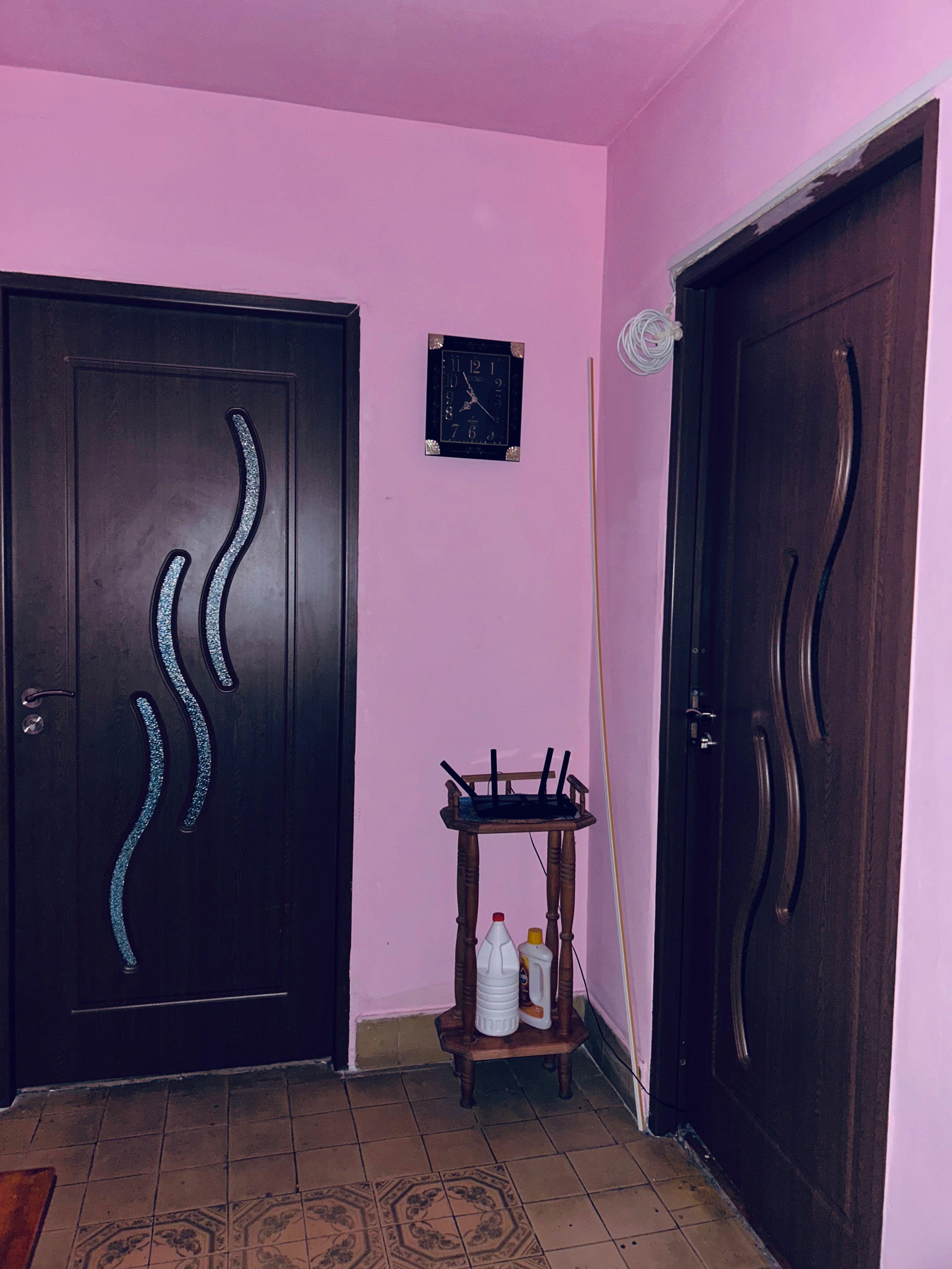 Vând apartament 3 camere p